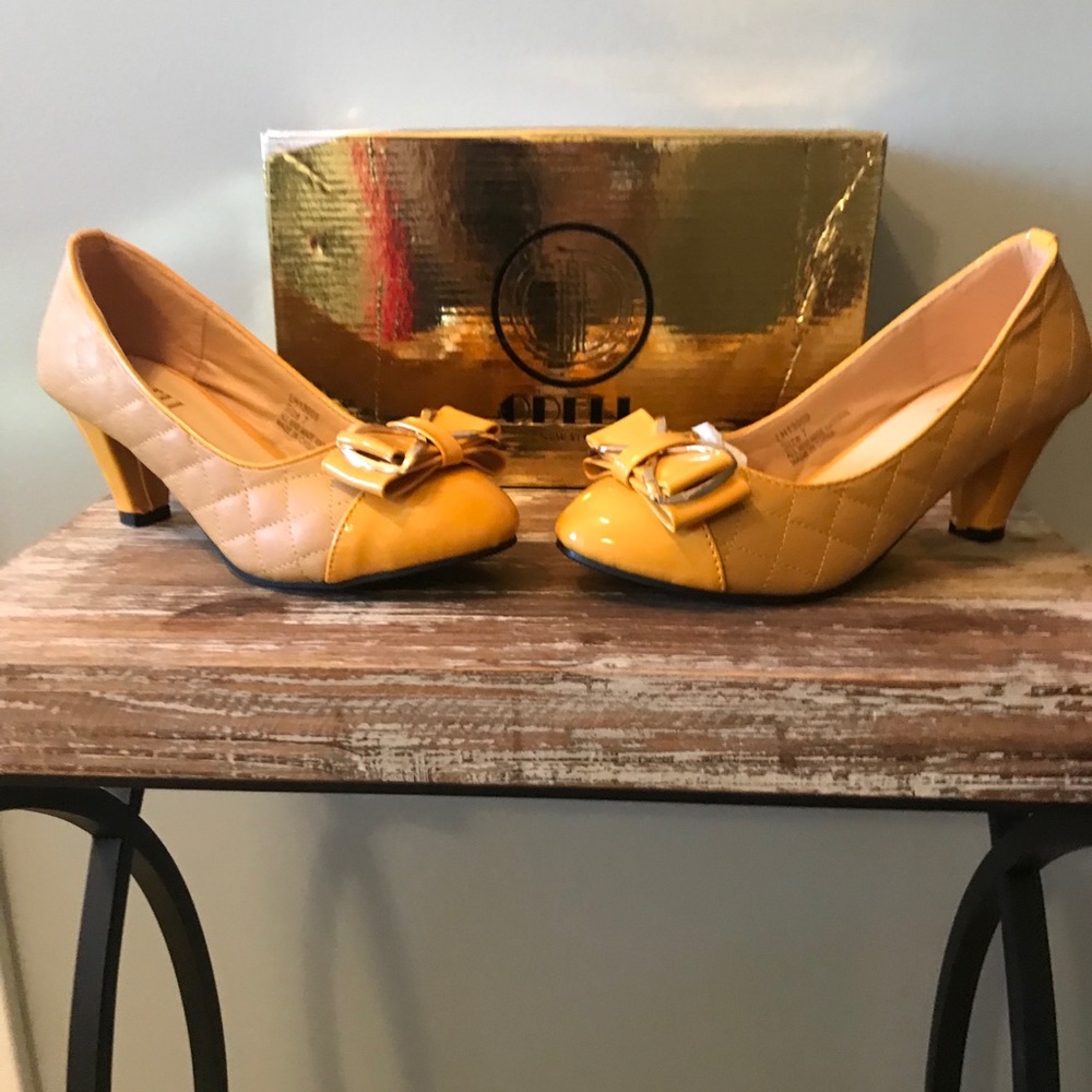 Yellow High Heals